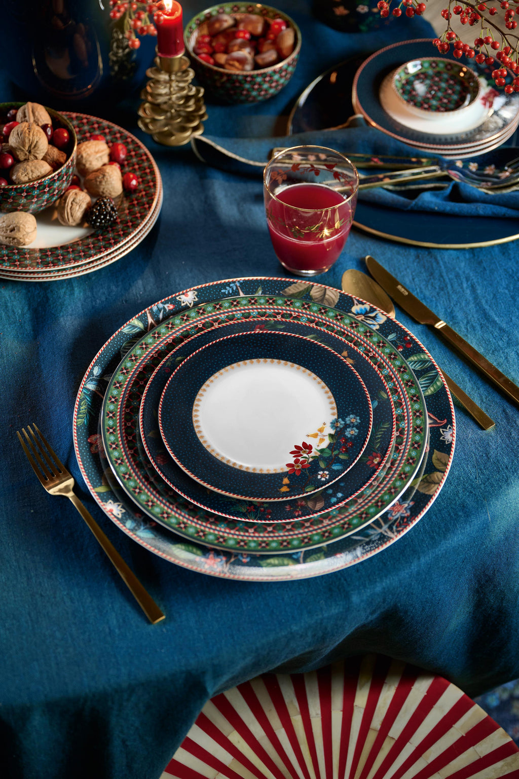 Pjatë Ëmbëlsirash Berry Blues Blue 17cm